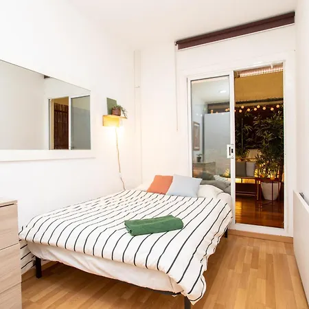 Modern Center Exiample Apartment