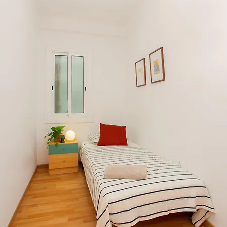 Modern Center Exiample Apartment